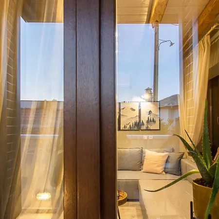 Samis Pelion Luxuryliving 公寓 *